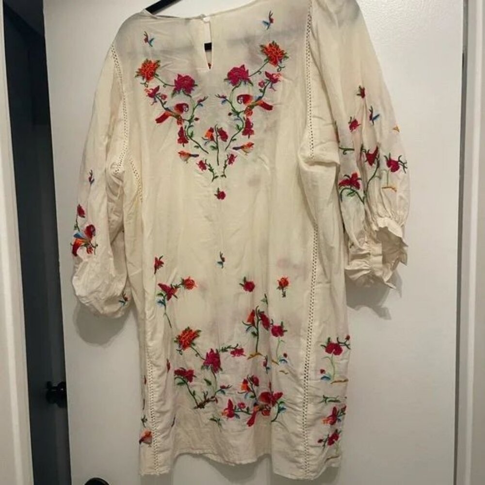 dress - Picture 3 of 4